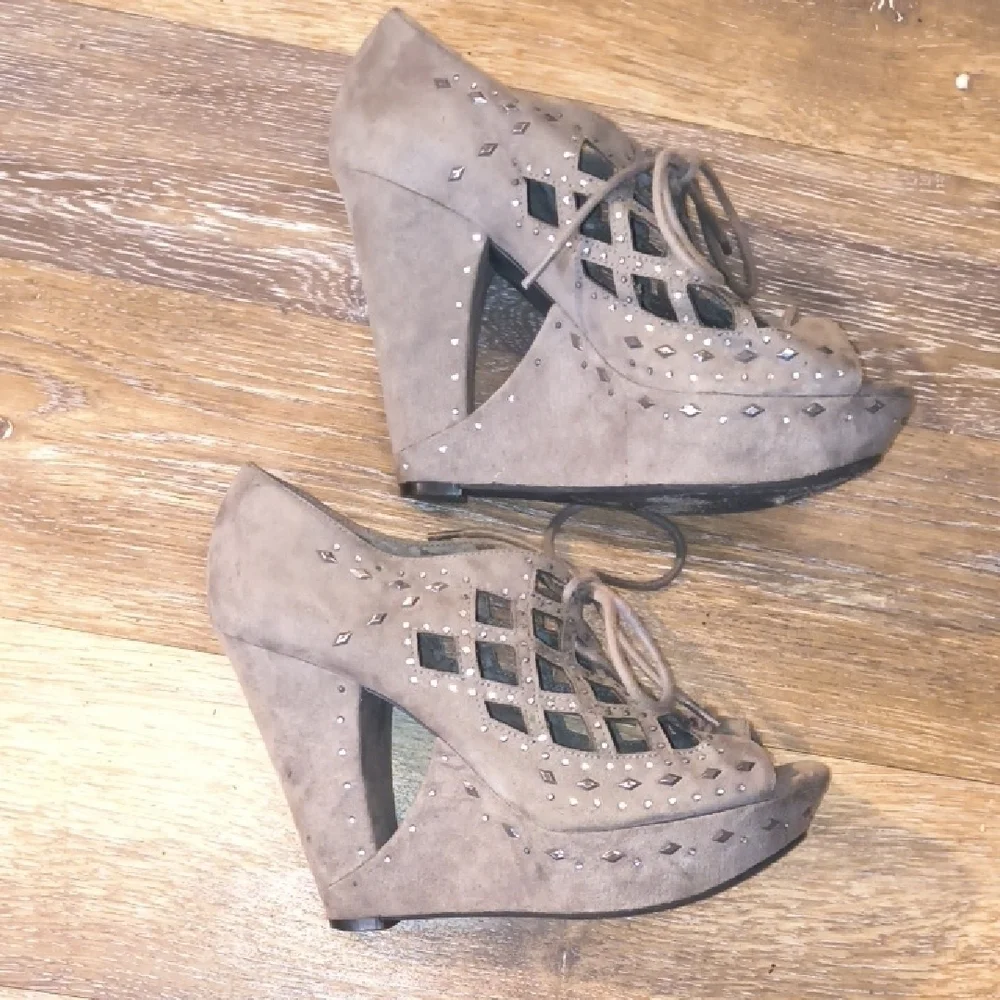 Gianni Bini Charcoal Lace Up Wedges